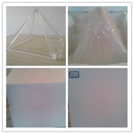 Pyramide chantante en cristal de quartz pour la guérison harmonique et l'équilibre avec une tonalité douce