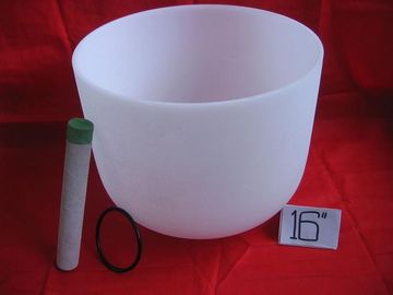 Un bol chantant en cristal de quartz pour la guérison