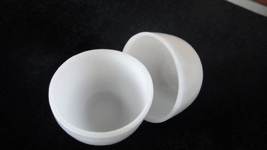 Petit creuset en quartz pour la fusion et l'analyse, utilisé en laboratoire de sidérurgie et de chimie.