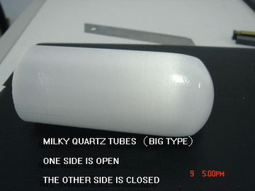 Tubes au quartz laiteux