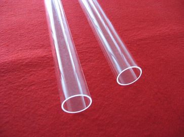 Tubes de quartz fondus claires