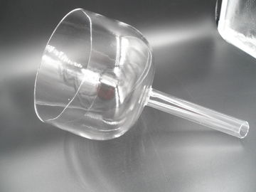 Manipuler un bol chantant en cristal de quartz clair de 6 à 8 pouces pour un son durable