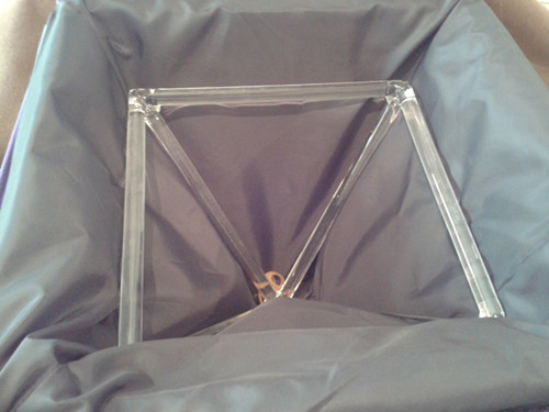 Une pyramide chantante au quartz avec des étuis en tissu anti-saleté