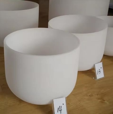 Un bol de cristal de quartz chantant
