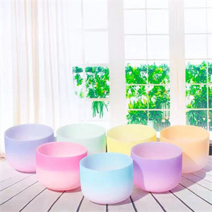 Couleur arc-en-ciel Quartz glacé Coupe de chant 7 pièces Chakra pour la guérison sonore