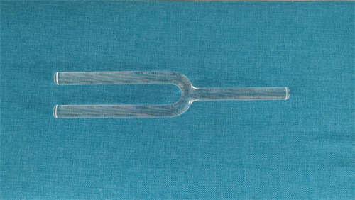 Fabrication de diapasons en cristal