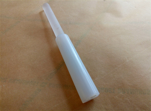 Frappe-cristal pour pyramide chantante en quartz et bol chantant