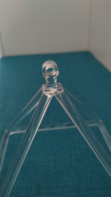 Pyramide chantant en cristal de quartz pour la guérison harmonieuse et l'équilibre avec le son divin