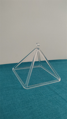 Pyramide en cristal triangulaire de haute qualité pour l'équilibrage des chakras, guérison sonore avec pyramide chantante en cristal de quartz