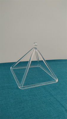 Pyramide en cristal triangulaire de haute qualité pour l'équilibrage des chakras, guérison sonore avec pyramide chantante en cristal de quartz
