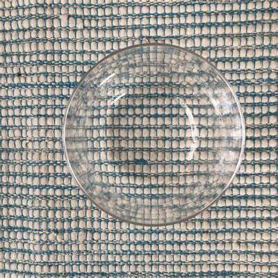 Des bols de chant en cristal clair au quartz