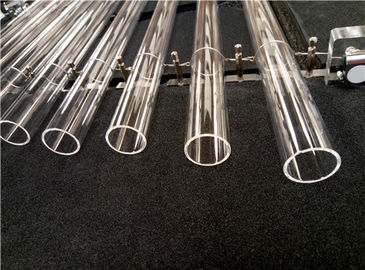 La harpe de quartz est livrée avec des frappeurs et une boîte d'aluminium