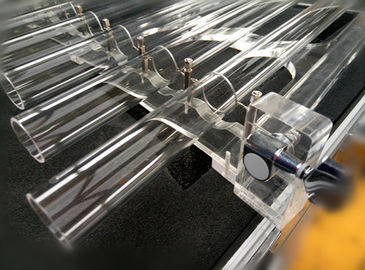 La harpe de quartz est livrée avec des frappeurs et une boîte d'aluminium